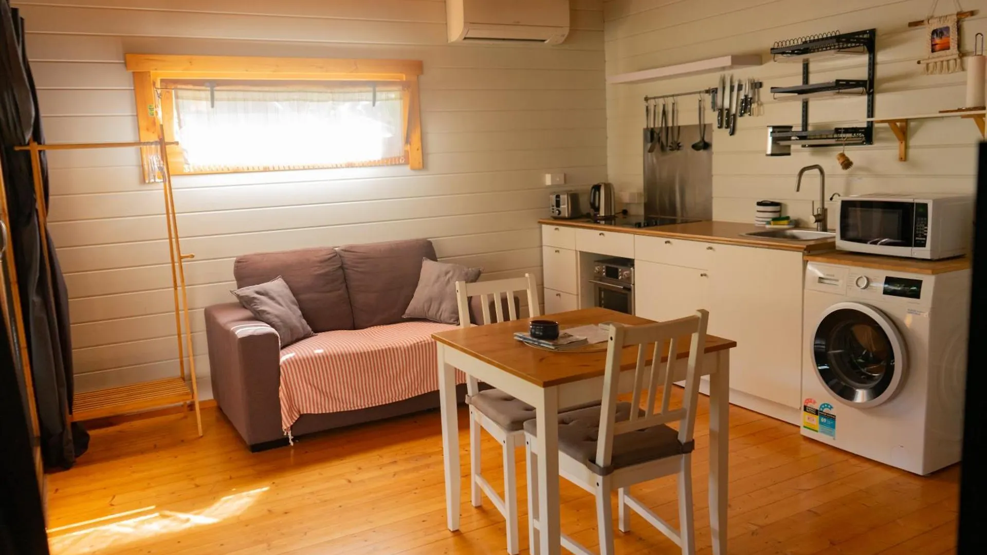 Kapok Pod Entire Studio Horseshoe Bay Australia